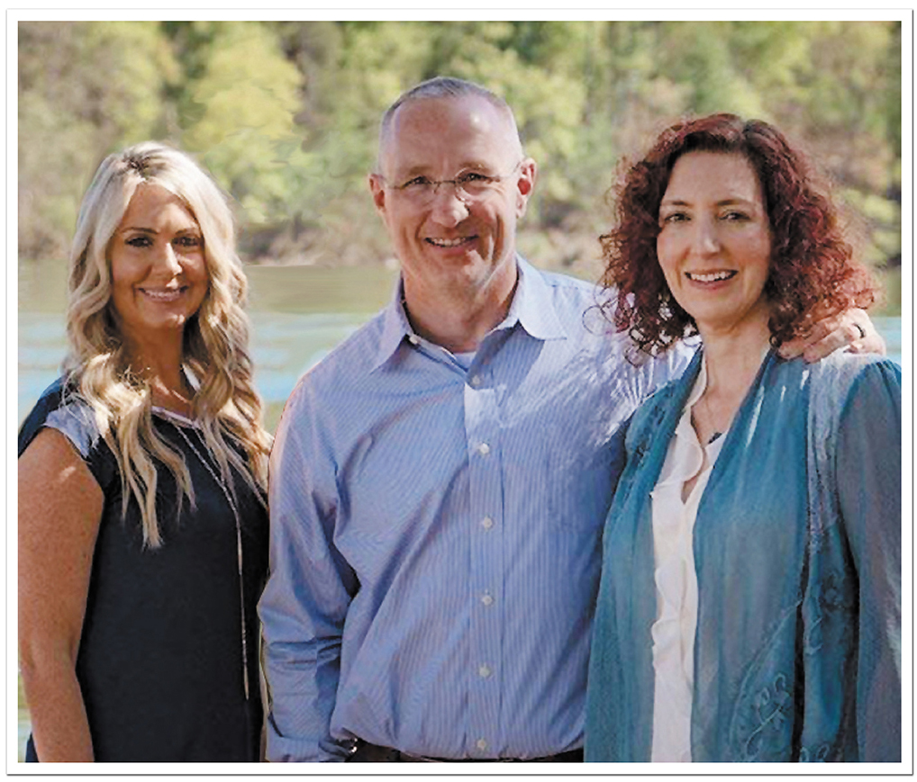 1a carswell instagram North Carolina Realtors<br />
Kimberly Rogers, Paul Carswell, Meredith Carswell